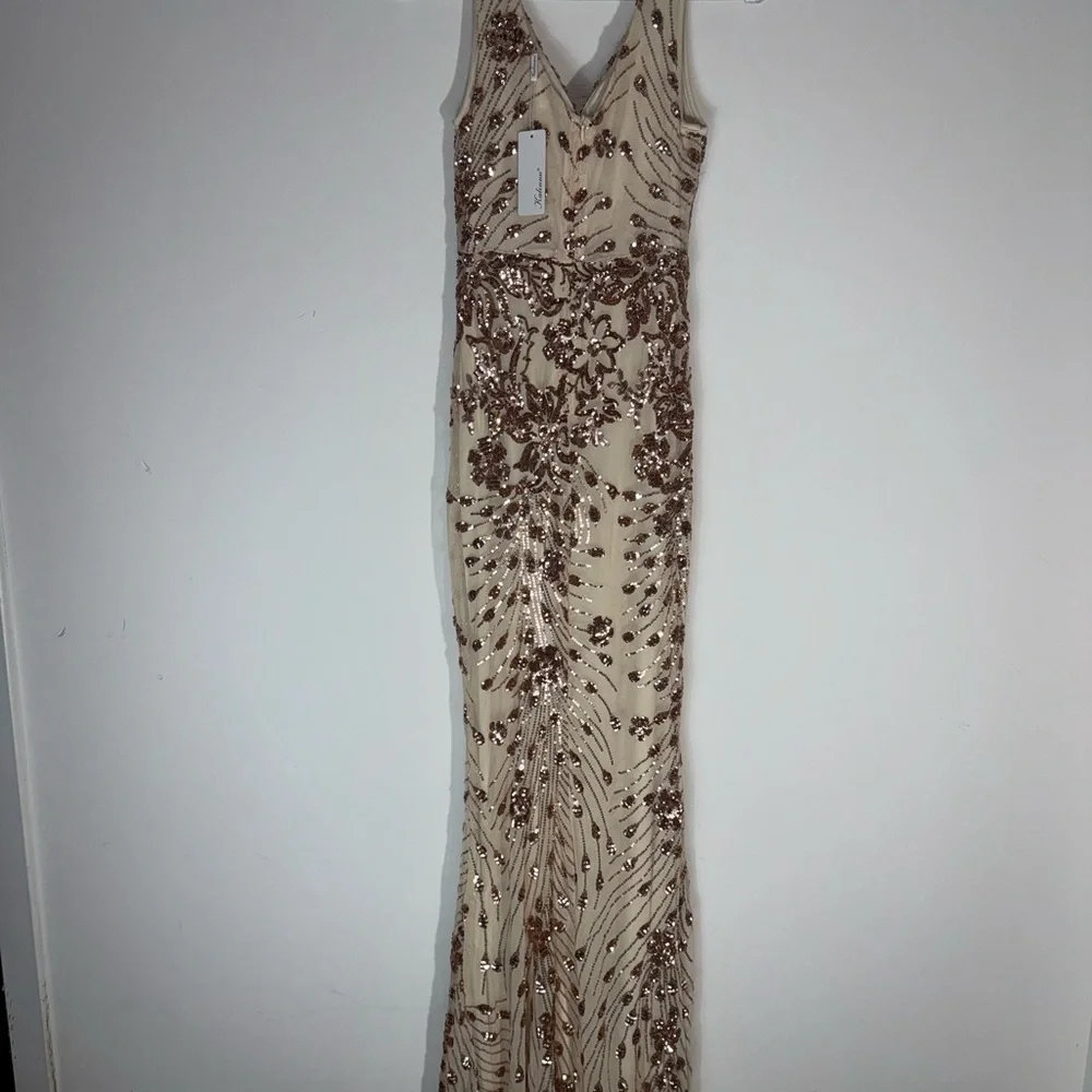 Kalinnu Champagne Sequins Mermaid Evening Gown dress Size Medium New with tags - Picture 10 of 14